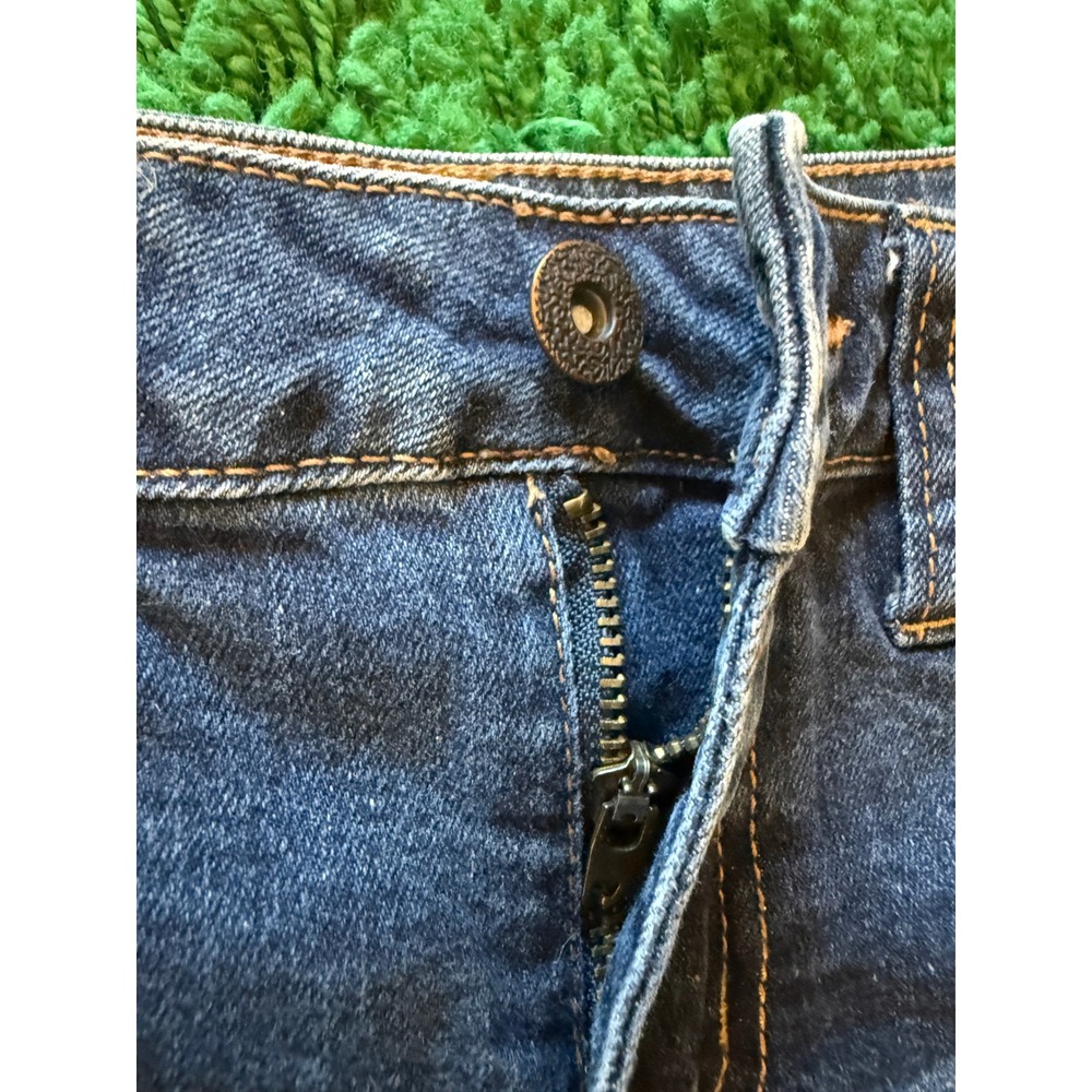 ZCOJEANS Premium Floral Embroidered Distressed Denim Shorts Blue Size 3 - Picture 4 of 7